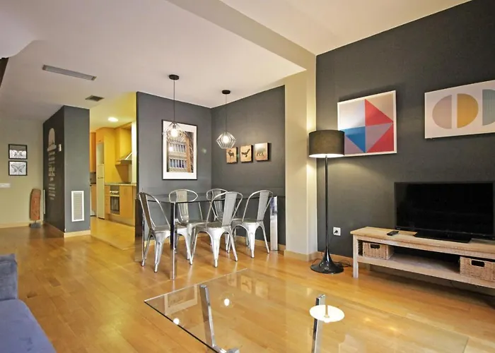 AinB Eixample - Entença Apartments